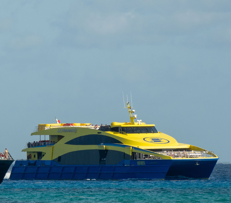 Puerto Juarez Ultramar Ferry